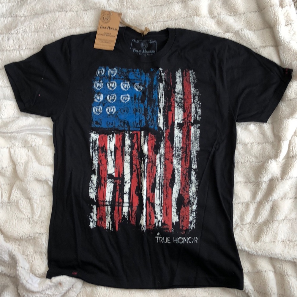 True Honor Ameican flag